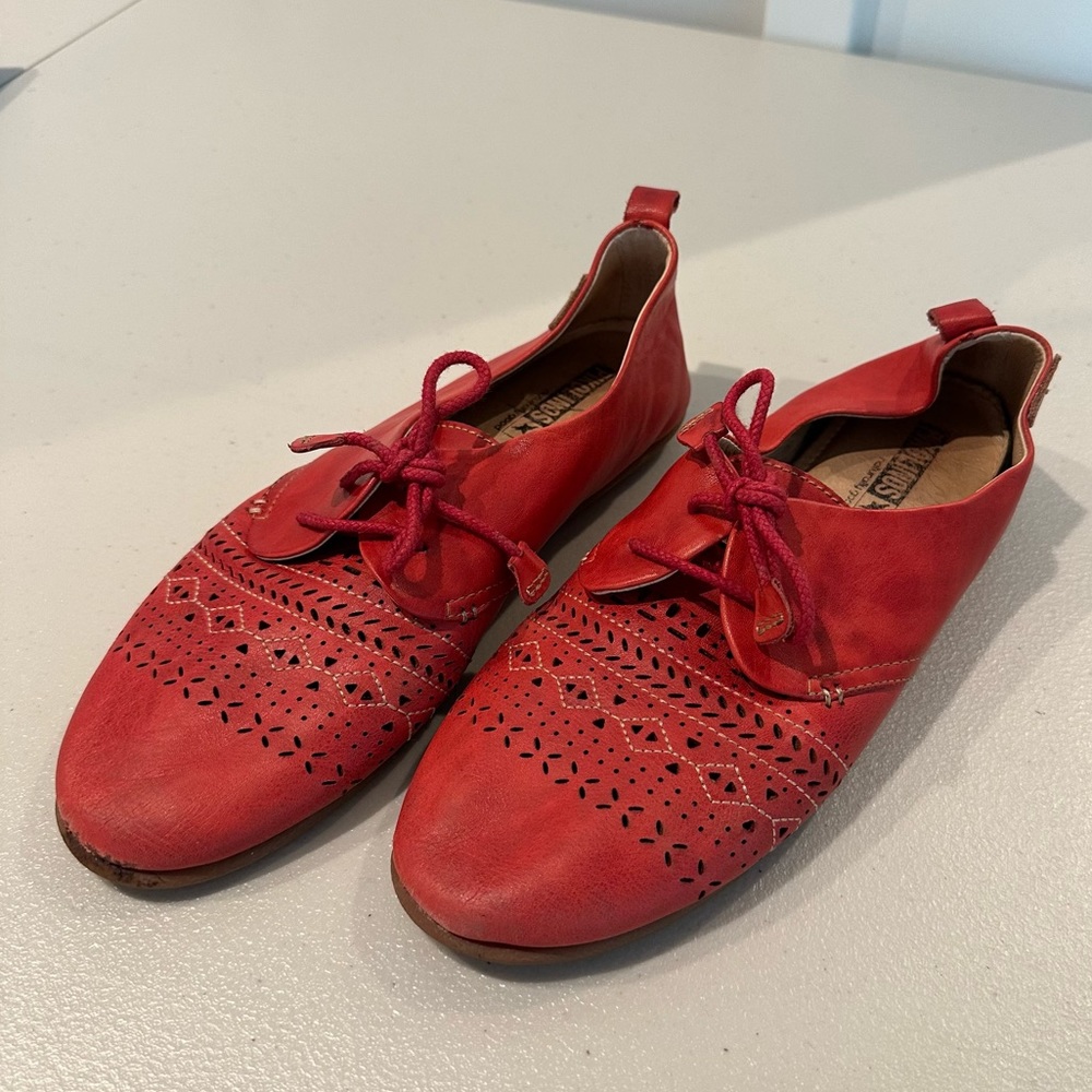 Pikolinos Lace Up Shoes - calfskin leather
